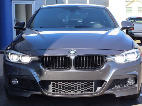 Used 2018 BMW 340i xDrive Sedan w/ Premium Package AWD/4WD image 8