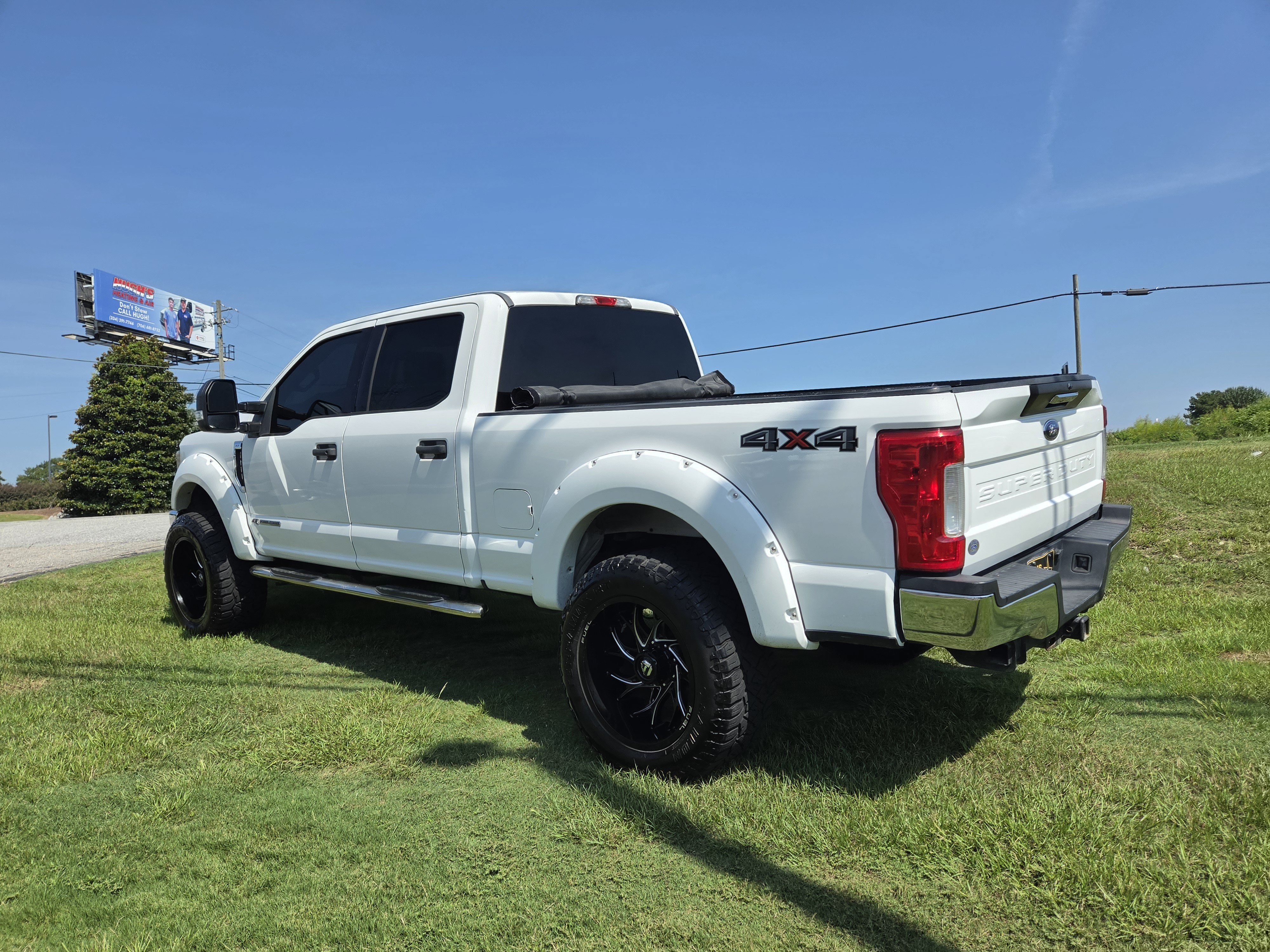 Used 2017 Ford F250 XLT AWD/4WD image 7