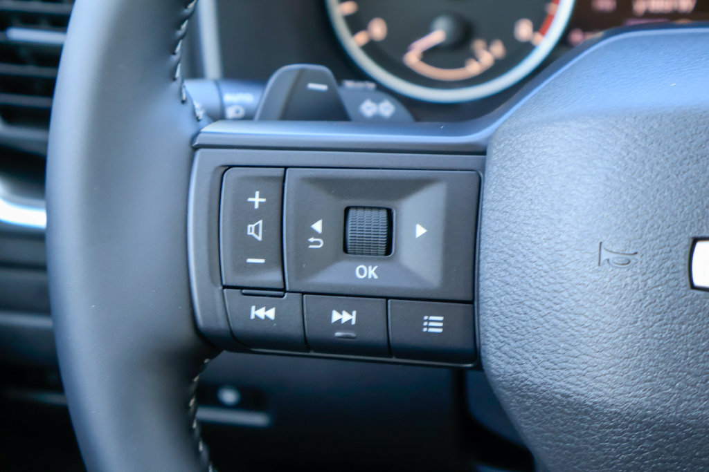 New 2026 Nissan Rogue SV FWD image 10
