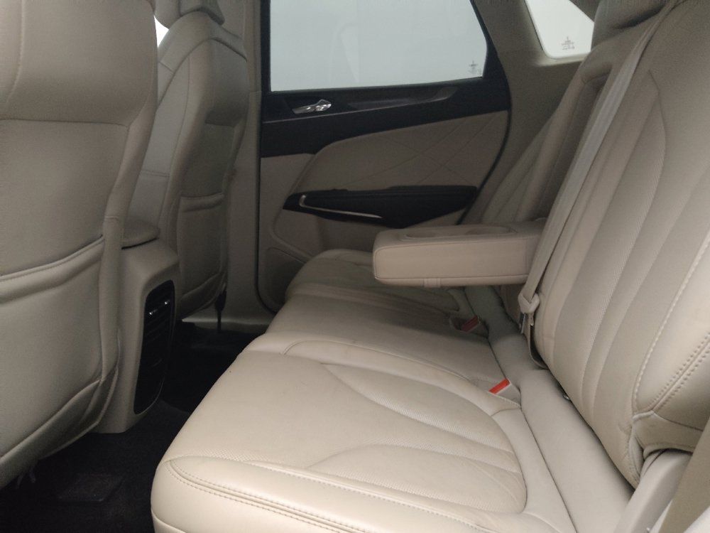 Used 2017 Lincoln MKC Reserve FWD image 18