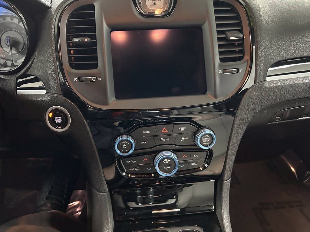 Used 2020 Chrysler 300 S w/ 300S Premium Group 2 RWD image 19
