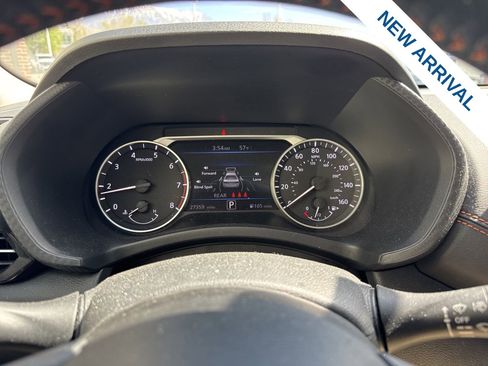 Used 2022 Nissan Sentra SR w/ SR Premium Package image 22