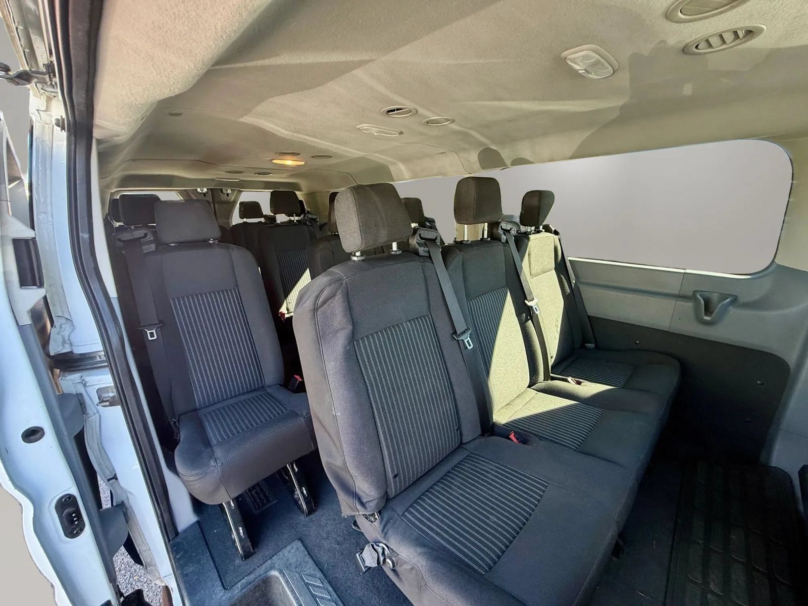 Used 2018 Ford Transit 350 XL RWD image 5