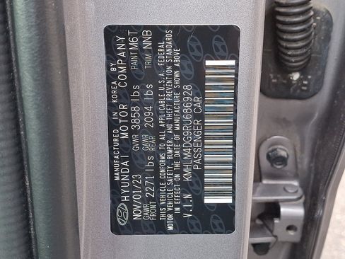 Certified 2024 Hyundai Elantra SEL image 26