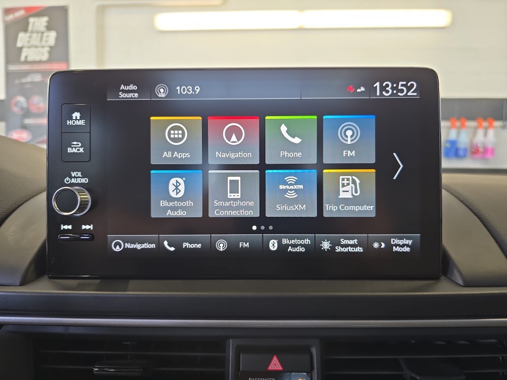Used 2025 Honda Pilot Touring image 23