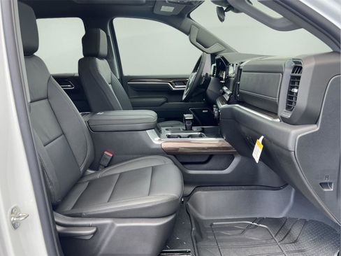 New 2026 Chevrolet Silverado 1500 RST w/ Convenience Package II AWD/4WD image 16