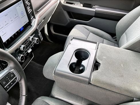 Used 2025 Ford F150 XLT w/ Equipment Group 301A Standard image 19