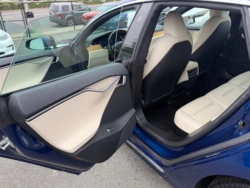 Used 2020 Tesla Model S Long Range Plus image 44