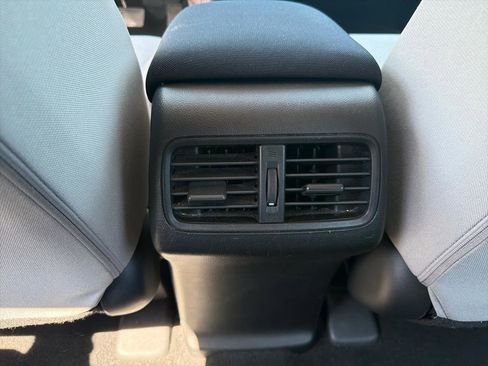 Used 2015 Honda CR-V LX image 22