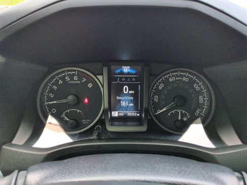 Used 2023 Toyota Tacoma TRD Sport w/ Black Out Package (TMS) image 15