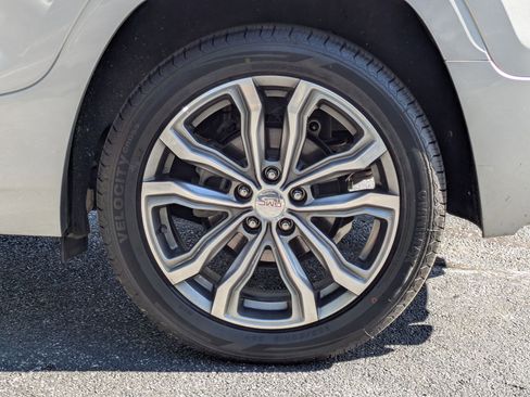 Used 2020 GMC Terrain Denali w/ Denali Premium Package image 25