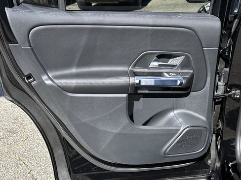 Certified 2025 Mercedes-Benz GLB 250 image 12