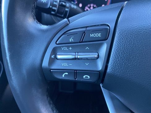 Used 2018 Hyundai Kona Limited image 24