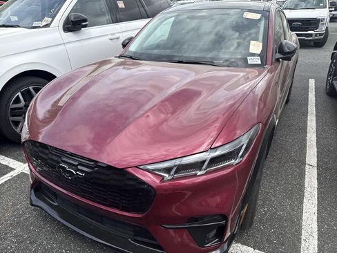 Used 2025 Ford Mustang Mach-E Premium w/ Sport Appearance Package image 3