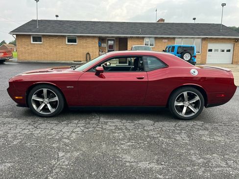 Used 2014 Dodge Challenger R/T RWD image 6