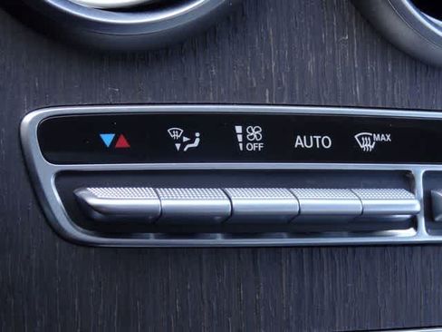 Used 2019 Mercedes-Benz C 300 Sedan image 31
