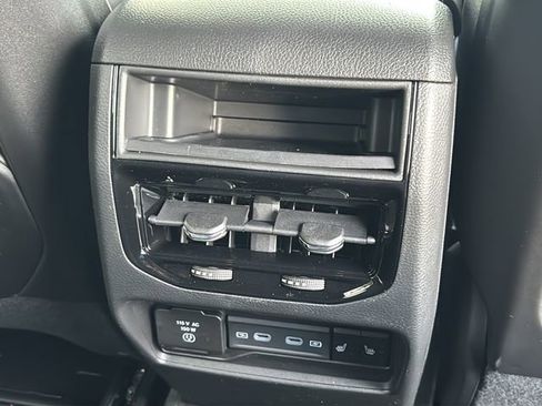 New 2026 Jeep Grand Cherokee Limited AWD/4WD image 29