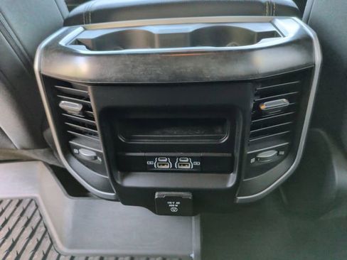 Used 2022 RAM 1500 Big Horn w/ Night Edition RWD image 28