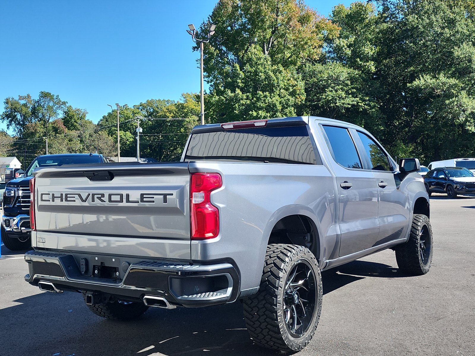 Used 2021 Chevrolet Silverado 1500 Custom Trail Boss AWD/4WD image 5