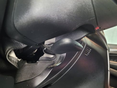 Used 2018 Jeep Grand Cherokee Laredo image 45