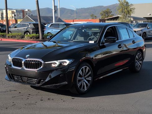 New 2026 BMW 330i Sedan w/ Convenience Package RWD image 5