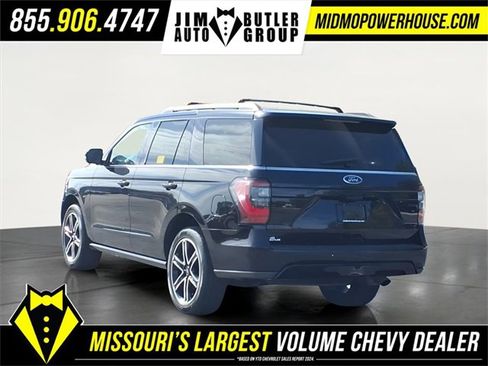 Used 2021 Ford Expedition Limited image 4