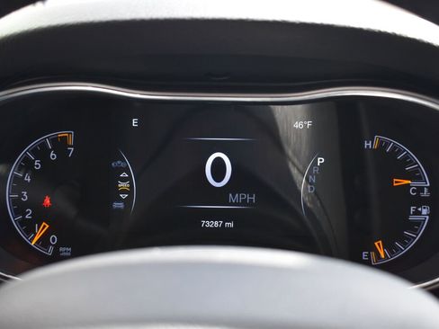 Used 2020 Jeep Grand Cherokee Altitude image 10