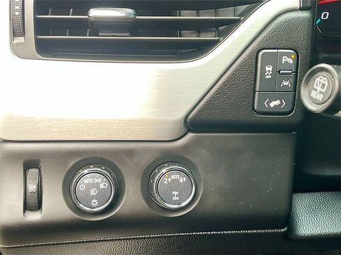 Used 2020 GMC Yukon XL SLT image 10