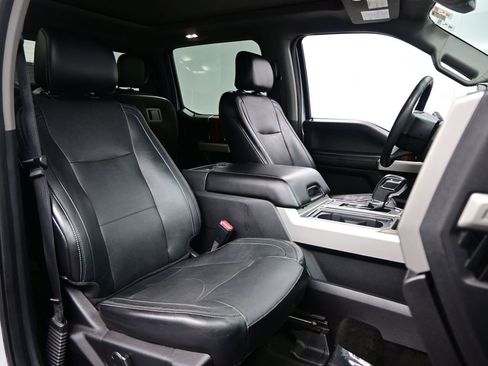 Used 2015 Ford F150 Lariat w/ Equipment Group 501A Mid image 11