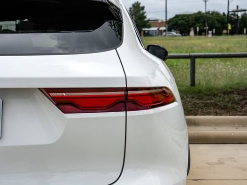 Used 2025 Jaguar F-PACE R-Dynamic S AWD/4WD image 58