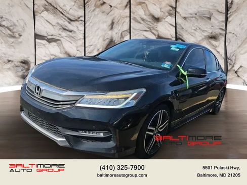 Used 2016 Honda Accord Touring image 1