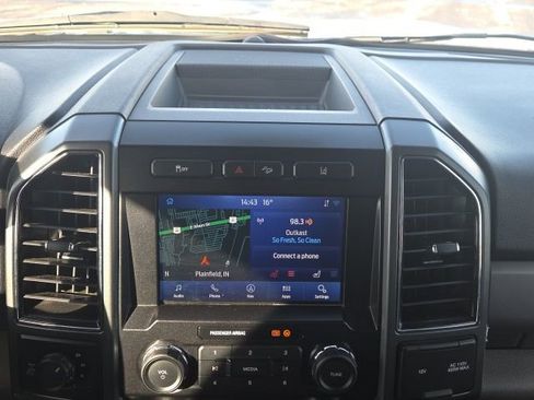 Used 2020 Ford F250 XLT w/ XLT Premium Package image 24