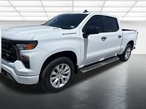 Used 2024 Chevrolet Silverado 1500 Custom AWD/4WD image 4