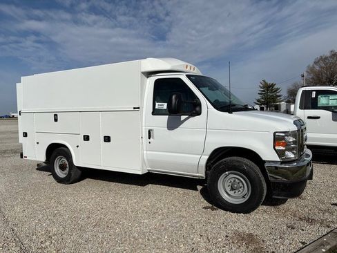 New 2025 Ford E-350 and Econoline 350 Super Duty w/ Power Equipment Group image 13