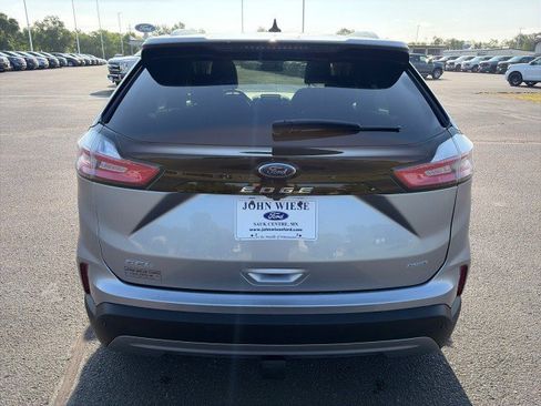 Used 2024 Ford Edge SEL w/ Convenience Package AWD/4WD image 4