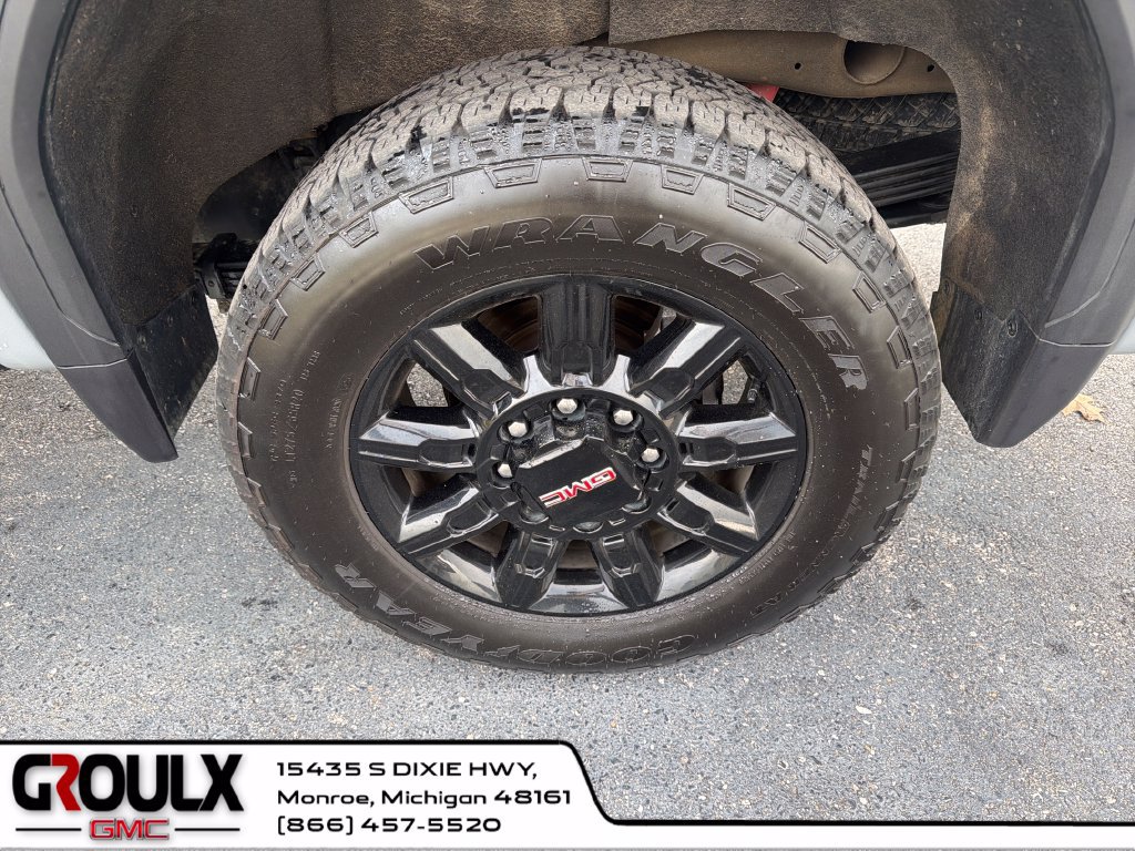 Used 2024 GMC Sierra 2500 AT4 w/ AT4 Premium Plus Package AWD/4WD image 24