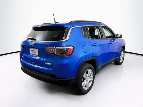 Used 2022 Jeep Compass Latitude w/ Sun and Sound Group AWD/4WD image 5