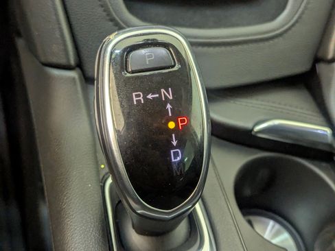 Used 2017 Cadillac XT5 Luxury w/ Driver Awareness Package image 18