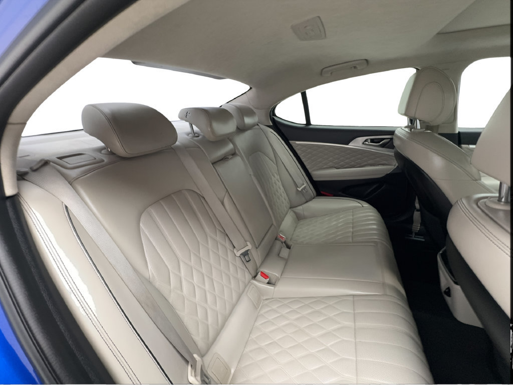 Used 2019 Genesis G70 2.0T Advanced w/ Dynamic Package RWD image 29