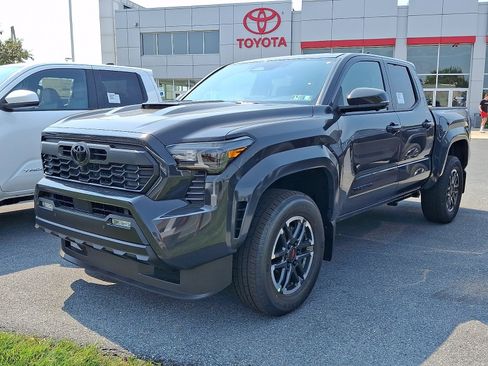 New 2026 Toyota Tacoma TRD Sport AWD/4WD image 3