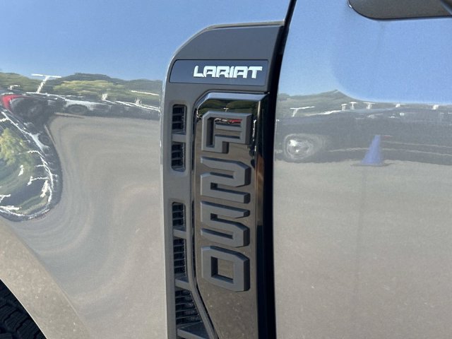 New 2026 Ford F250 Lariat w/ Black Appearance Package AWD/4WD image 15