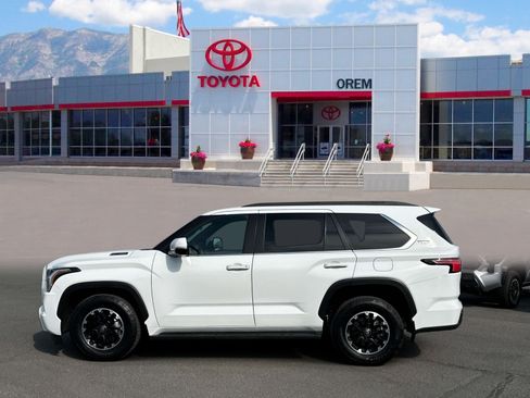 Used 2026 Toyota Sequoia SR5 w/ TRD Off-Road Package AWD/4WD image 6
