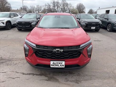 New 2026 Chevrolet Trax LT image 9