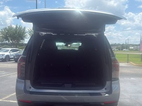 Used 2025 Chevrolet Tahoe Z71 AWD/4WD image 10