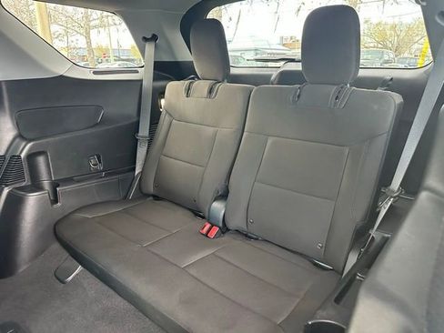 Certified 2021 Ford Explorer XLT image 14