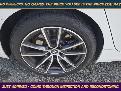 Used 2021 BMW 330i Sedan w/ Convenience Package RWD image 10
