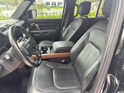 Used 2023 Land Rover Defender 110 X AWD/4WD image 5