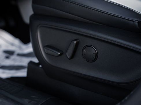 Certified 2024 Ford Escape Base image 13