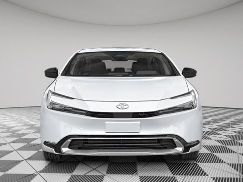 New 2026 Toyota Prius Plug-In Hybrid image 4