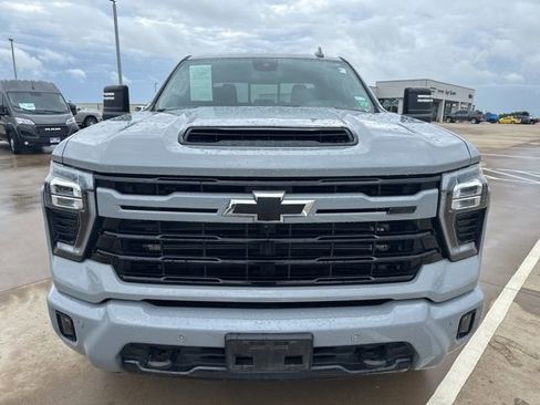 Used 2024 Chevrolet Silverado 3500 LTZ w/ LTZ Plus Package AWD/4WD image 2